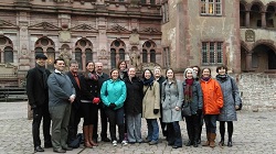 Group photo of the 2014 BW Seminar group in front of Schwetzingen Castle.